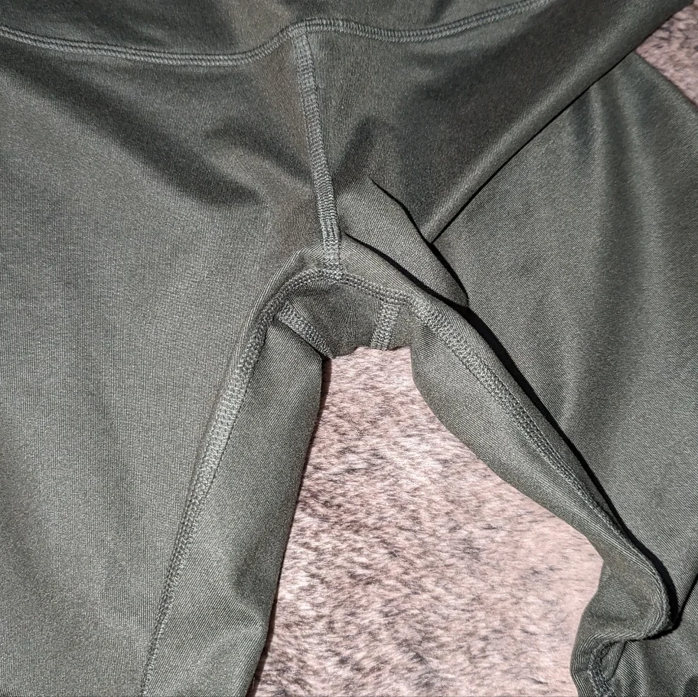 ALO Yoga Idol Ruched Over Heel Leggings Green Women's Small